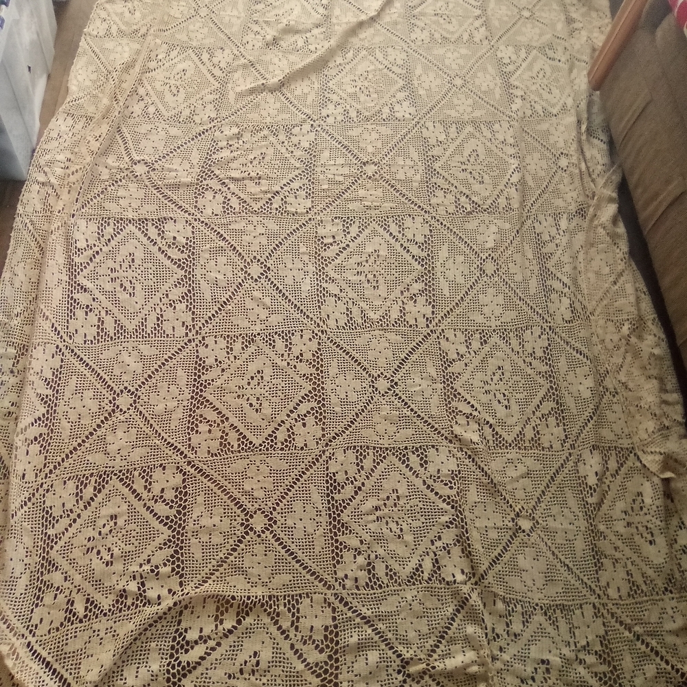 Crazy Cool Filet Hand Crochet Lace Bedspread Coverlet